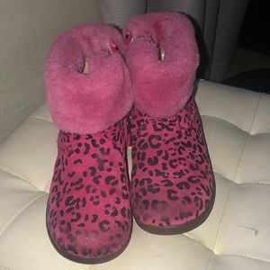 Ugh pink cheetah boots size toddler 9